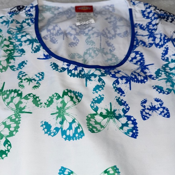 Dickies Women Butterfly Print Scrub Top White Blue Teal Junior Fit XS 82804B NWT - Picture 4 of 10